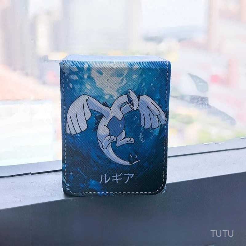 [ลดราคาจํานวนจํากัด] Pokémon Card Box Card ptcg Board Game Card Box Yu-Gi-Oh Storage Box 100+Portabl