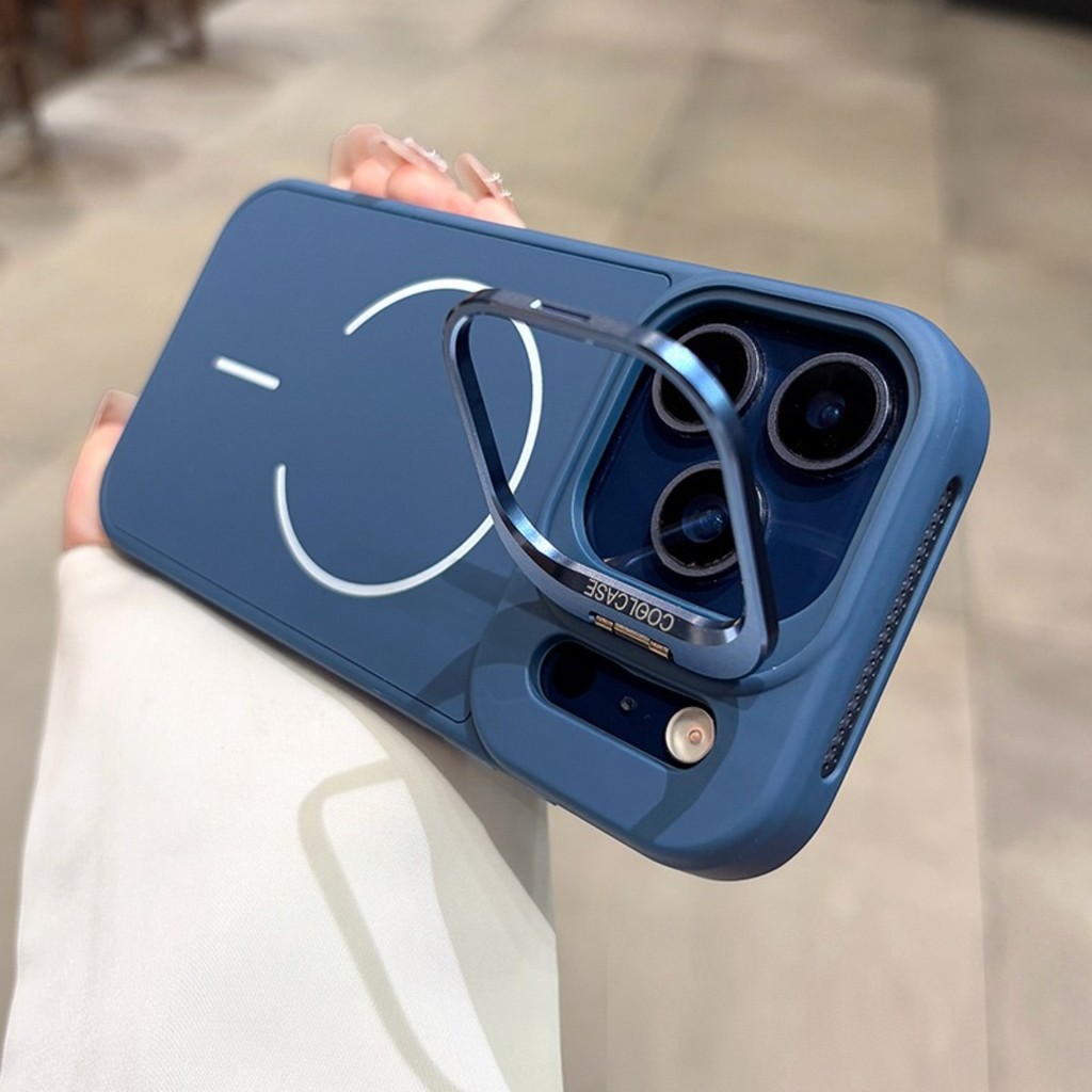 หรูหราซิลิโคนแม่เหล็กสําหรับ iPhone 17 Air 16 Plus 15 14 13 12 Pro Max matte Anti-Fingerprint กันกระแทก