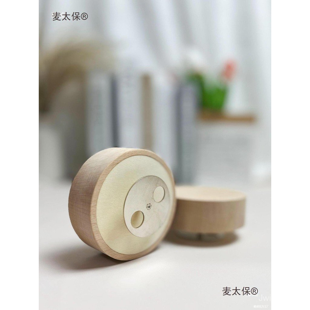 ของขวัญสร้างสรรค์ฐานกลม diy ของขวัญเพลง Mai Taibao หมุนกล่องดนตรีโฮมเมดฐานคุณภาพขาตั้งจอแสดงผล V0XZ