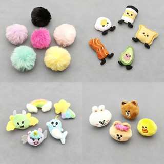 Miss Zoe Jibtz Plush: อุปกรณ์เสริมรองเท้าแบบการ์ตูนน่ารัก พว…