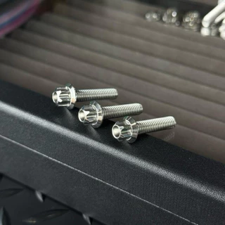 น็อตยึดหม้อน้ำ น็อตยึดหม้อน้ำ Click Giorno Lead Pcx160 click160 ราคา1ชุด3ตัว สแตนเลสแท้เกรด304