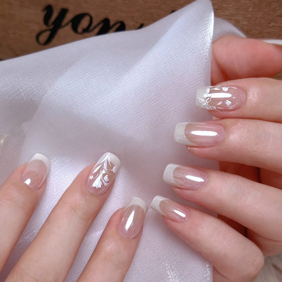 (กล่องเล็บปลอม) อินเทอร์เน็ตคนดังระเบิดไข่มุกฝรั่งเศสแสงจันทร์ผง ม่วง ระดับไฮเอนด์ ซอก สั้น 24 ชิ้นสวมใส่เล็บ ปะ