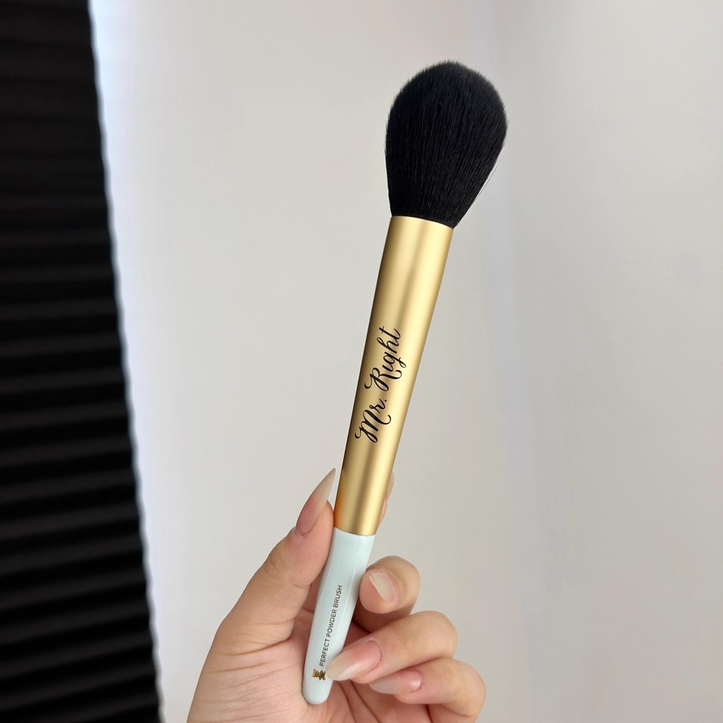 ส่งออก!Too Face Flame Head Blush Brush แปรงแป้งฝุ่น แปรงแป้งฝุ่น แปรงแต่งหน้า