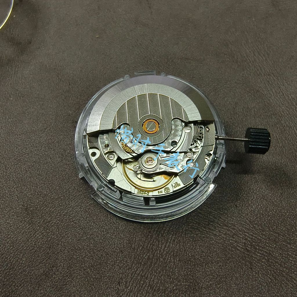 อุปกรณ์เสริมนาฬิกา เทียนจิน 2824-2 เคลื่อนไหวแกะสลักบด 2824 วันภายในกระเบื้องเครื่องจักรอัตโนมัติ