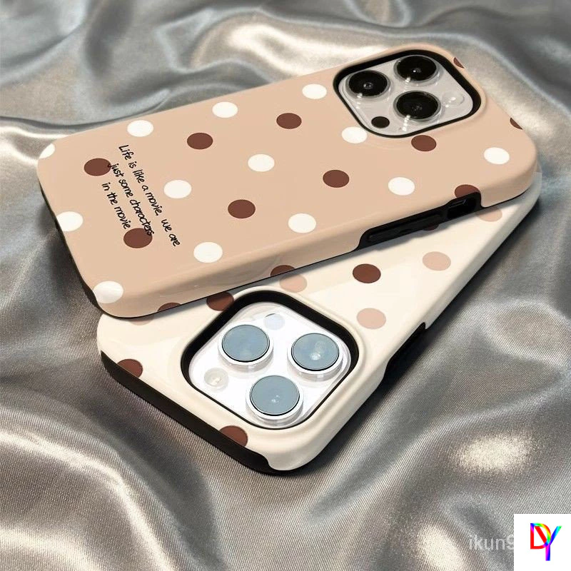 Retro ครีมสีน้ําตาล Polka Dots เคสโทรศัพท์ Double Layer Anti Drop สําหรับ iPhone 17/16/15 Pro Max/14/13 Pro/XS Max/7/8 Plus Ins สไตล์คลุมทั้งหมด