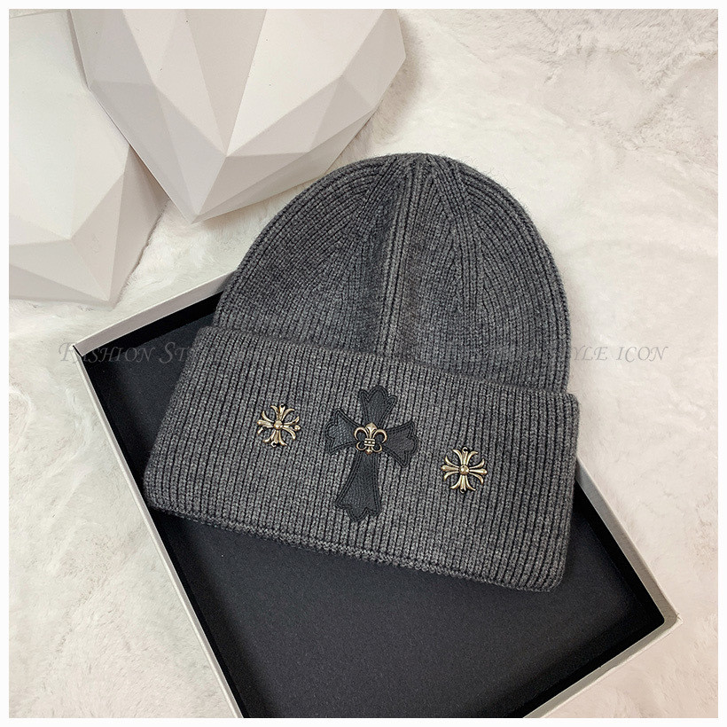 Influencer หมวกถักอินเทรนด์เยาวชน All-Match หมวกเย็นสไตล์ใหม่หมวกทําด้วยผ้าขนสัตว์ Crow Heart Showing Face Small Street คู่ - รูปที่ 3