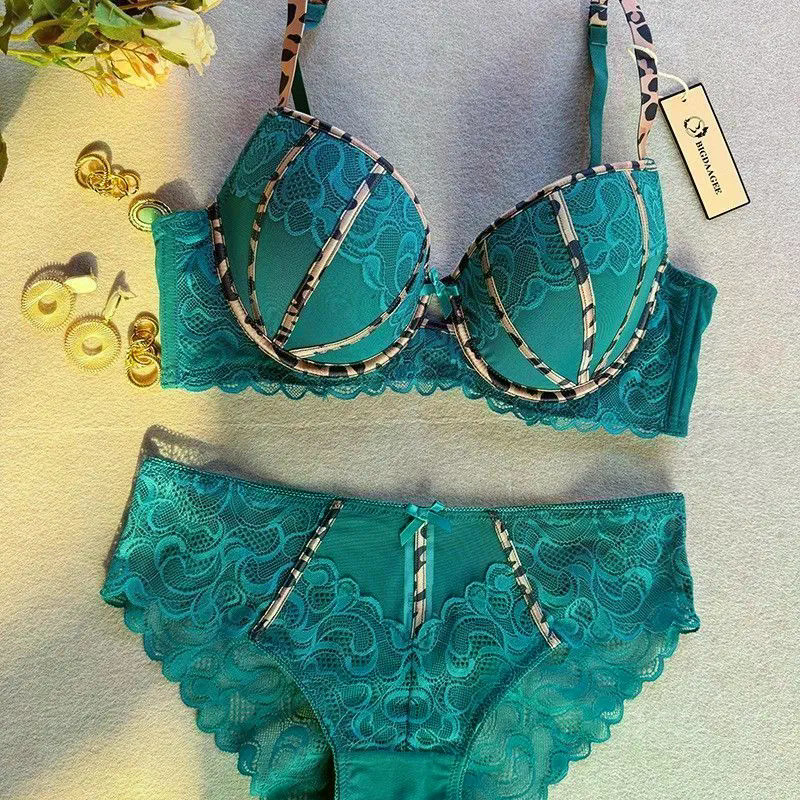 Push-Up Bra สไตล์ใหม่ พิมพ์ลายเสือดาวสีตัดกัน ถ้วยขนาดใหญ่ เซ็กซี่