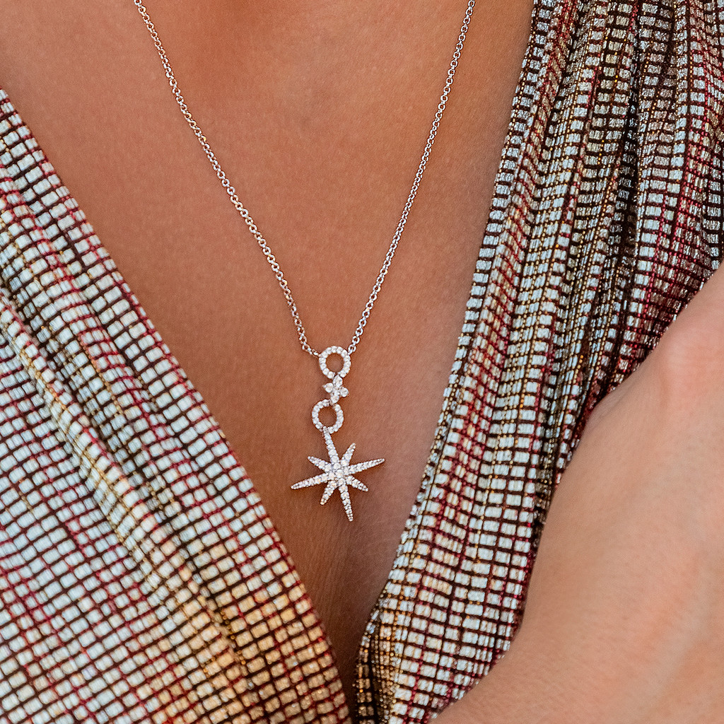 สร้อยคอนิกเกลียวแบบปรับได้ APM Monaco ดีไซน์หรูหรา เหมาะสำหรับของขวัญ