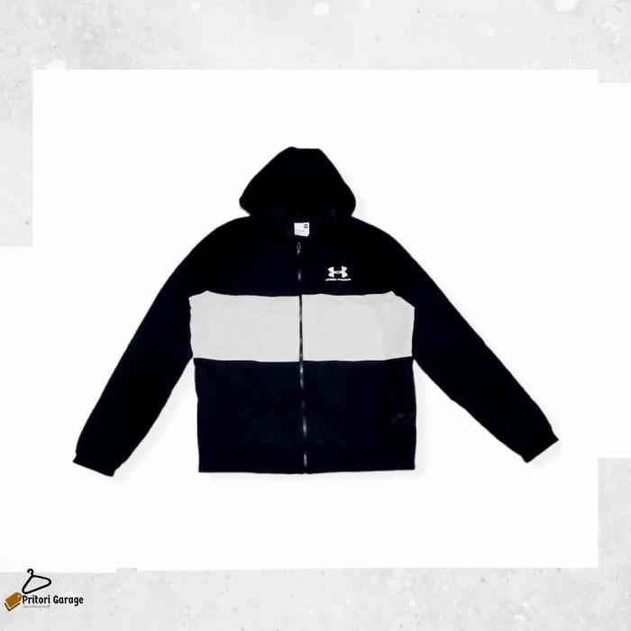 Windbreaker Tracktop Jacket Under Armour สีดําสีขาว "วินเทจ"