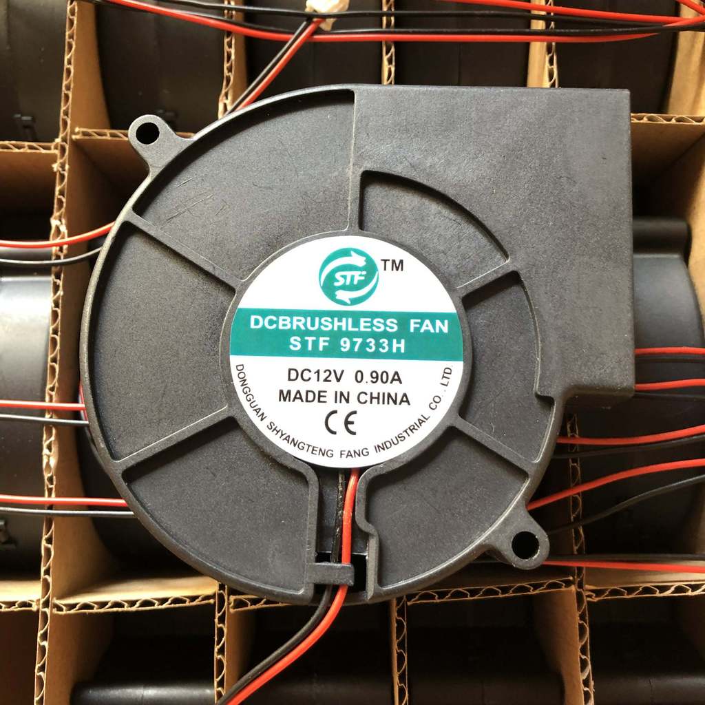 STF 9733H DC 12V 0.90A 9733 2 สายพัดลมระบายความร้อน 9 ซม. 97 * 33 มม.
