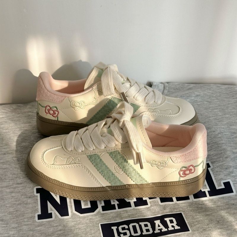 เยอรมัน SADISA ฤดูร้อนสไตล์ใหม่รองเท้าผ้าใบรองเท้าฤดูใบไม้ผลิ kitty Cat Niche หญิง AJL Original 2025