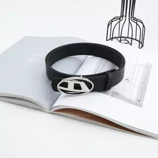 พร้อมส่ง ผู้ชาย Y2k เข็มขัด Luxury Letter D เข็มขัด Punk PU หนังโลหะหัวเข็มขัดกางเกงตกแต่งเรียบง่ายโลโก้