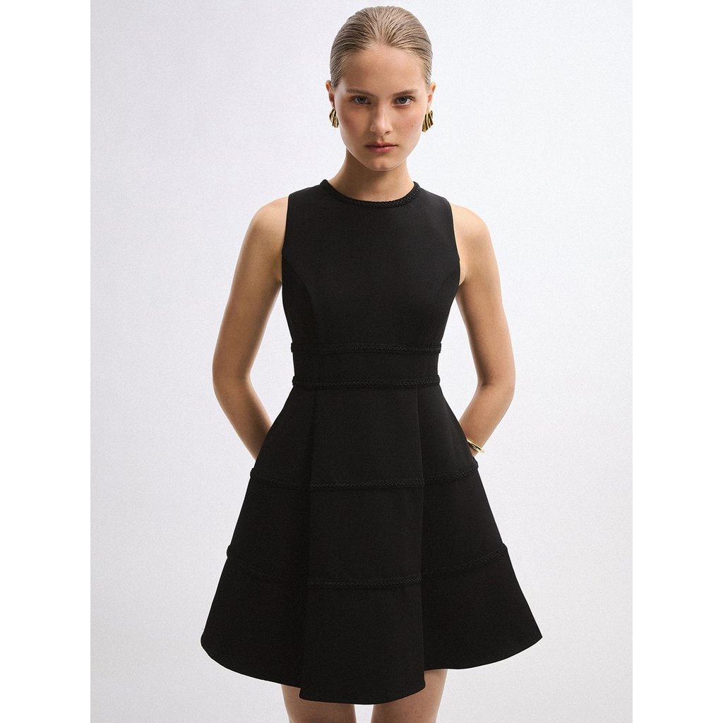 [Pomelo] เดรสแต่งกระเป๋าข้าง / Tiered Side Pocket Dress