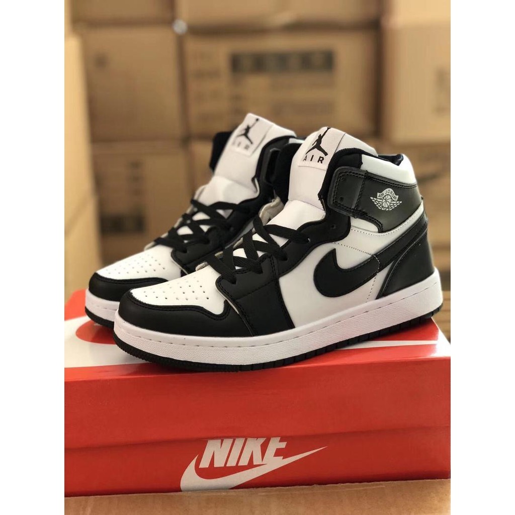 รองเท้า Jordans One High Cut สำหรับผู้หญิง พร้อมสต็อก!