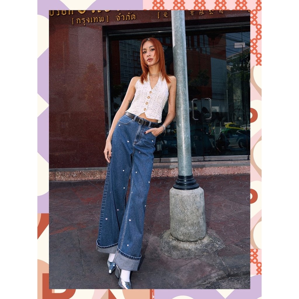[Pomelo] กางเกงยีนส์ขากว้างแต่งดีเทลลายปักหัวใจอันจิ๋ว / Heart Embroidered Wide-Leg Jeans