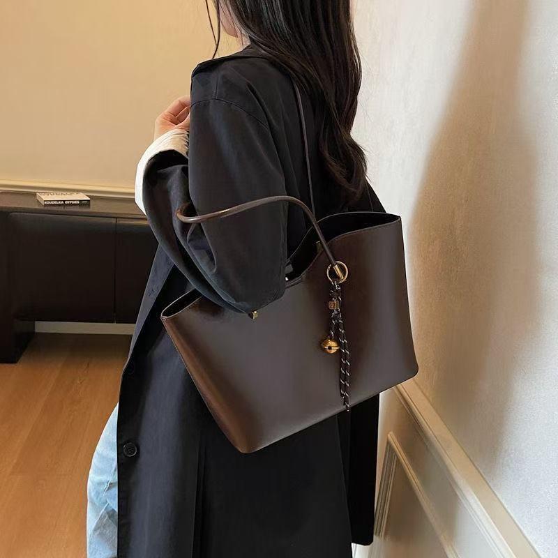 【พร้อมส่ง】miss bag fashion กระเป๋าถือ กระเป๋าสะพายข้าง กระเป๋าหนัง สไตล์เกาหลี แพค 2 ชิ้น