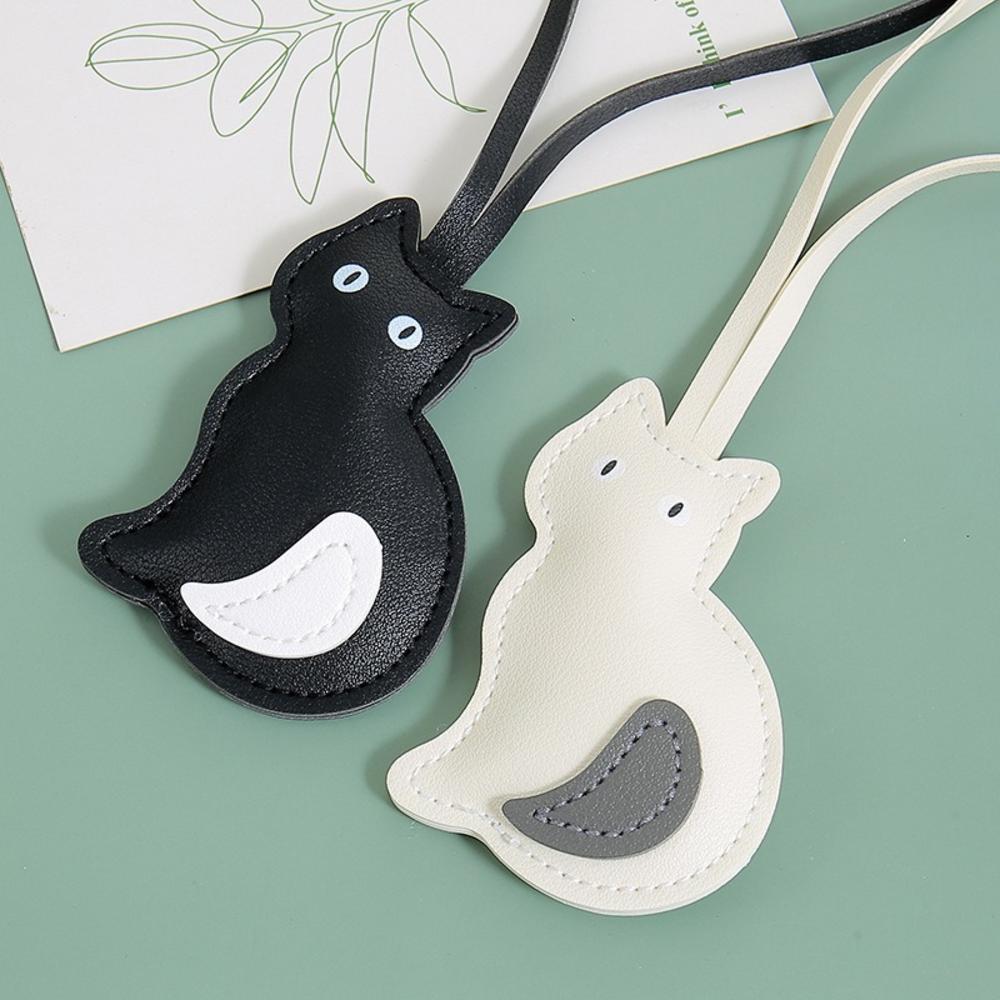 Feline เครื่องประดับรถยนต์น่ารักกระเป๋าแฟชั่น Charm ทนต่อการสึกหรอแบบพกพา Pu จี้หนังสําหรับรถยนต์ครอบครัวใช้การเดินทางทุกวัน - รูปที่ 4