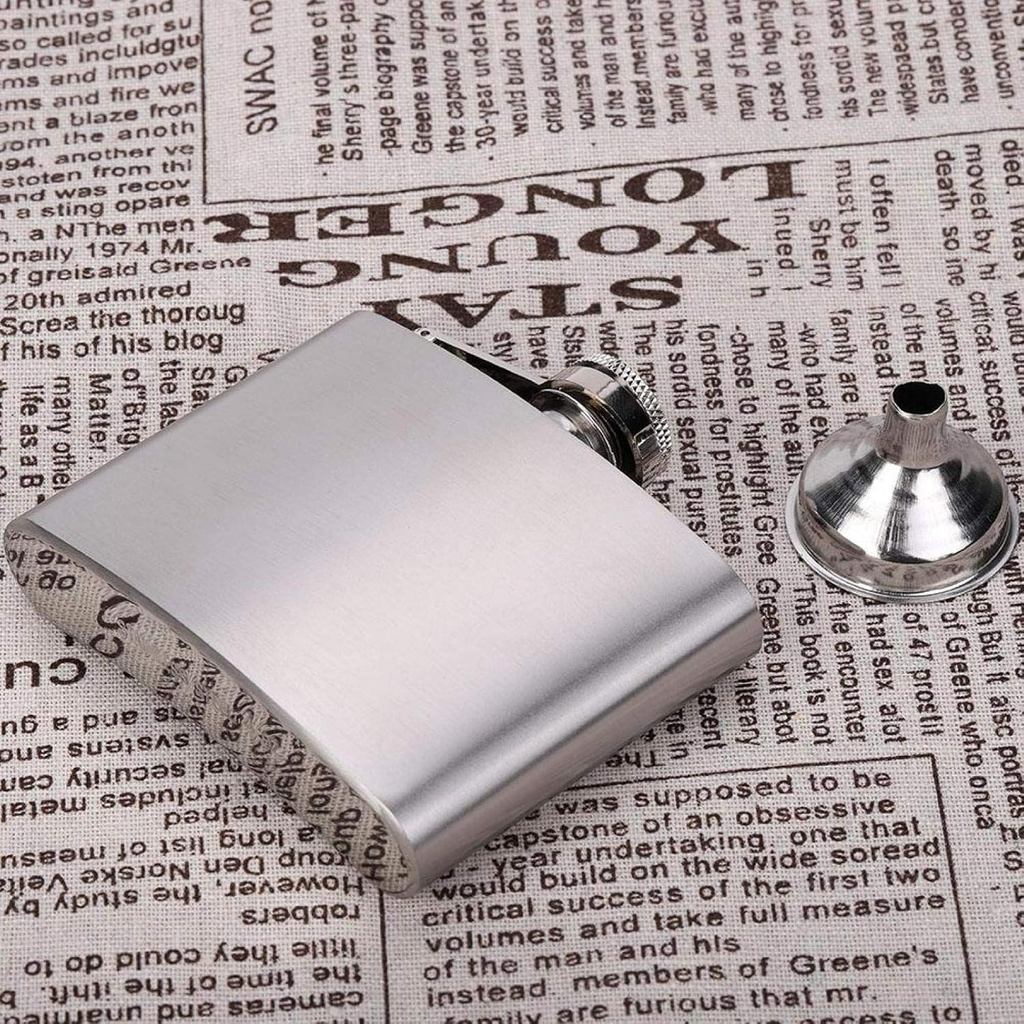 Stainless Steel Hip Flask - Leakproof, Easy Pour, Ideal for Gifts - Includes Funnel Flask Set