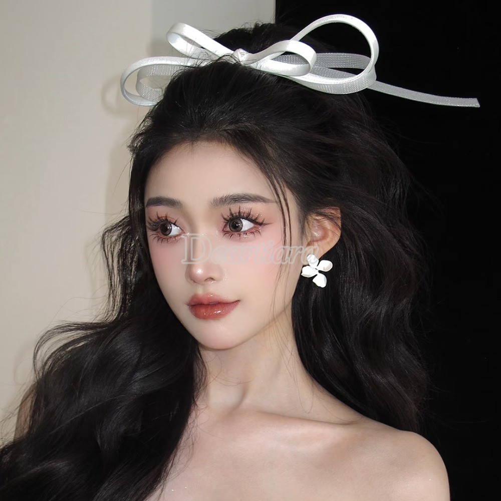 กิ๊บติดผมโบว์หลายชั้นสีขาวหวาน อุปกรณ์เสริมความงามสำหรับชุดแต่งงานสไตล์ Boho