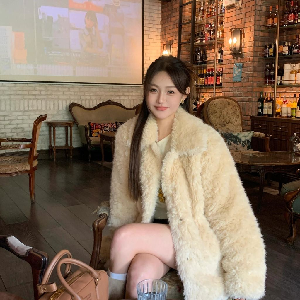 2025 Winter Plush Fur One Lamb Jacket Premium Young Fur เป็นมิตรกับสิ่งแวดล้อม Fur Top