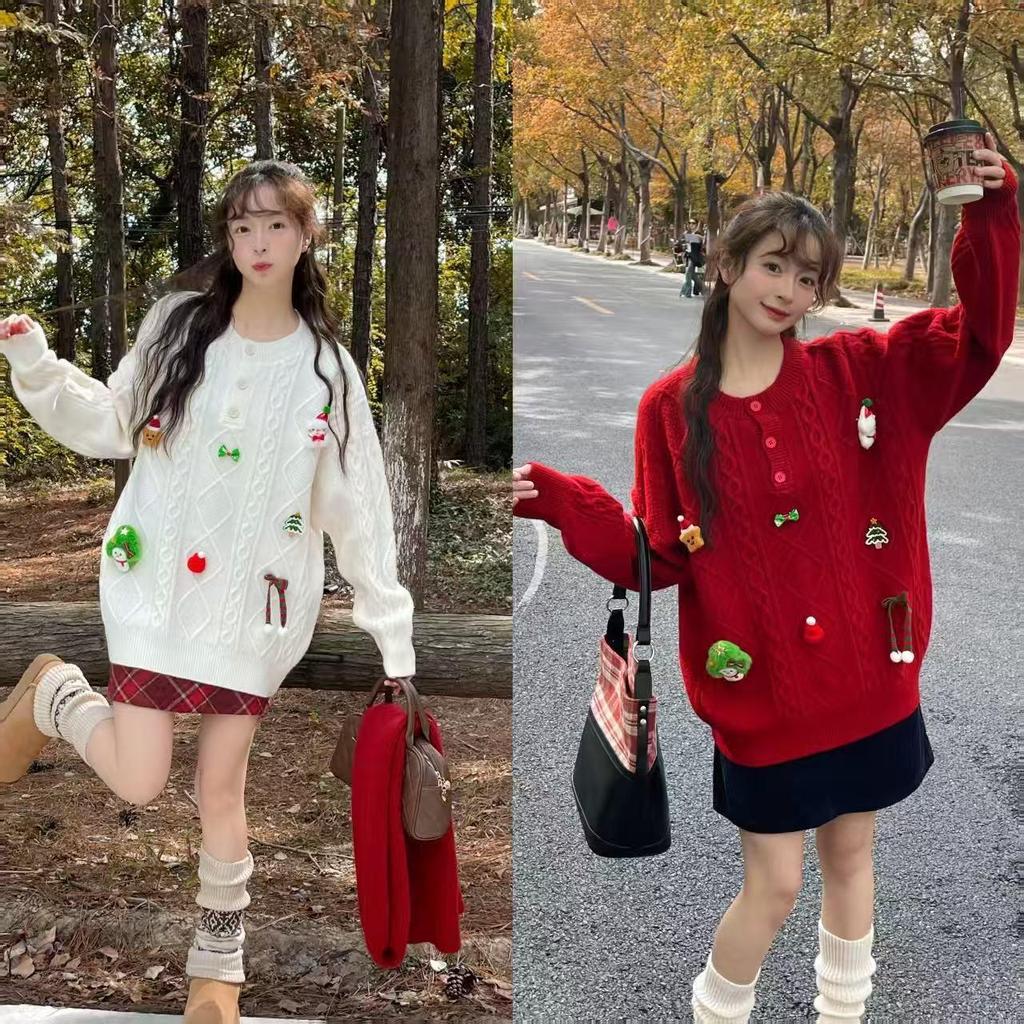 Apitta Sweater | รุ่น  Snowman Chrishtmas สเวตเตอรไหมพรมคริสต์มาสนุ่ม ตกแต่งตุ๊กตา3D มีกระคุมตรงคอ รหัส N114