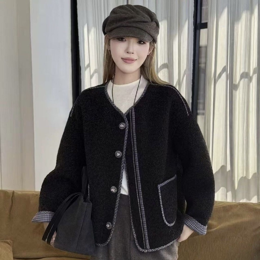 SLL9 Hot One 2025 ฤดูใบไม้ร่วงฤดูหนาวรอบคอเลียนแบบ Lamb เสื้อขนสัตว์ผู้หญิงขนสัตว์ One-Piece Top ขนา