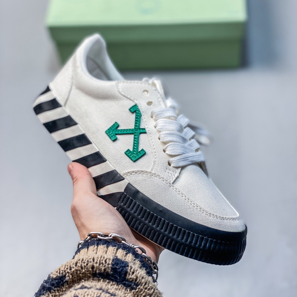 OFF-WHITE Vulcanized รองเท้าผ้าใบแฟชั่นสําหรับผู้ชายผู้หญิงคําแนะนํารองเท้าลําลอง