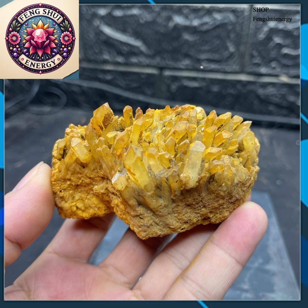 คลัสเตอร์หินควอตซ์สีเหลืองที่มีสารส้มธรรมชาติชั่งน้ําหนัก 220g (cuvang02 fengshuienergy