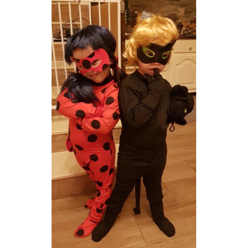 เครื่องแต่งกายฮาโลวีน Ladybug Cosplay Anime Wig และต่างหูสีแดง เหมาะสำหรับงานเลี้ยงฮาโลวีนของเด็ก