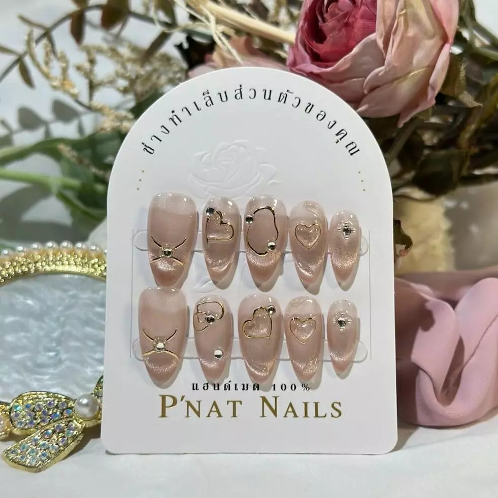 A388 P'Nat 10 ชิ้นต่อชุด เล็บปลอมเจลแท้แฮนด์เมด ลูกแก้วสีแชมเปญ เพ้นท์ลวดลายสีทอง วัสดุ PMMA ติดซ้ำ ติดทน อุปกรณ์*1