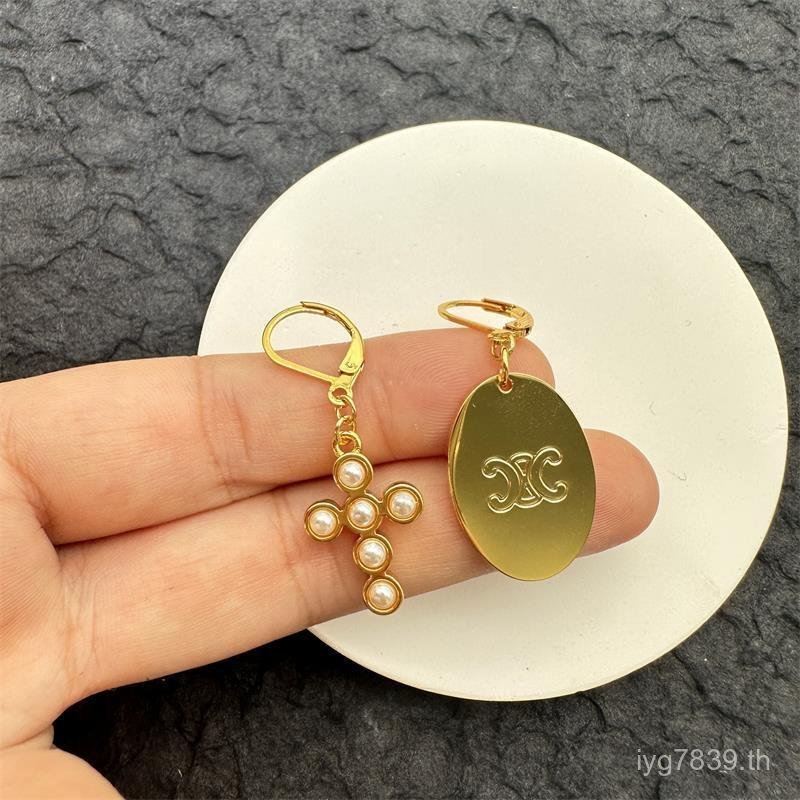 สร้อยคอมีจี้ Cross High-End Design Niche ในสไตล์ยุโรปและอเมริกา แบบArc de Triomphe สำหรับผู้หญิง RDO