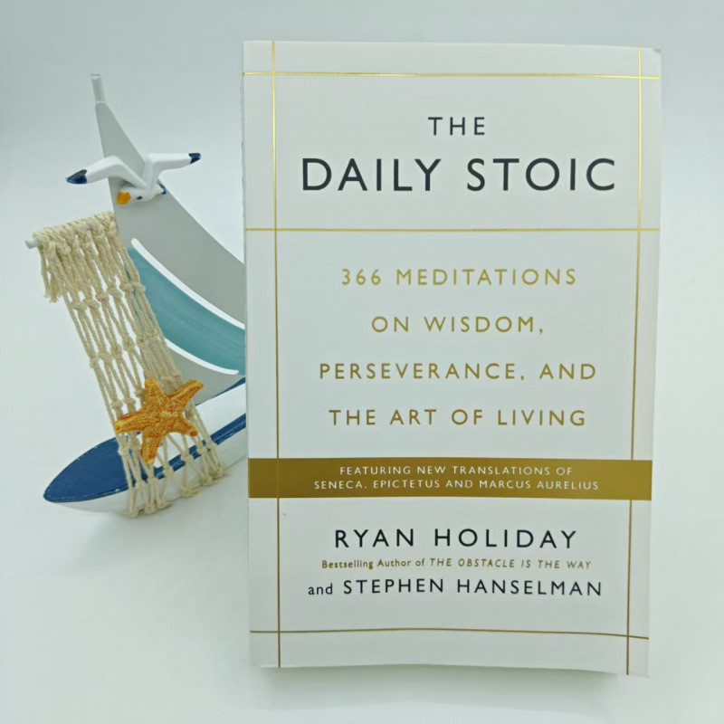 หนังสือของ Wisdom และ Perseverance Life Art The Daily Stoic 366 Days Philosophy Book พร้อมข้อความสอง
