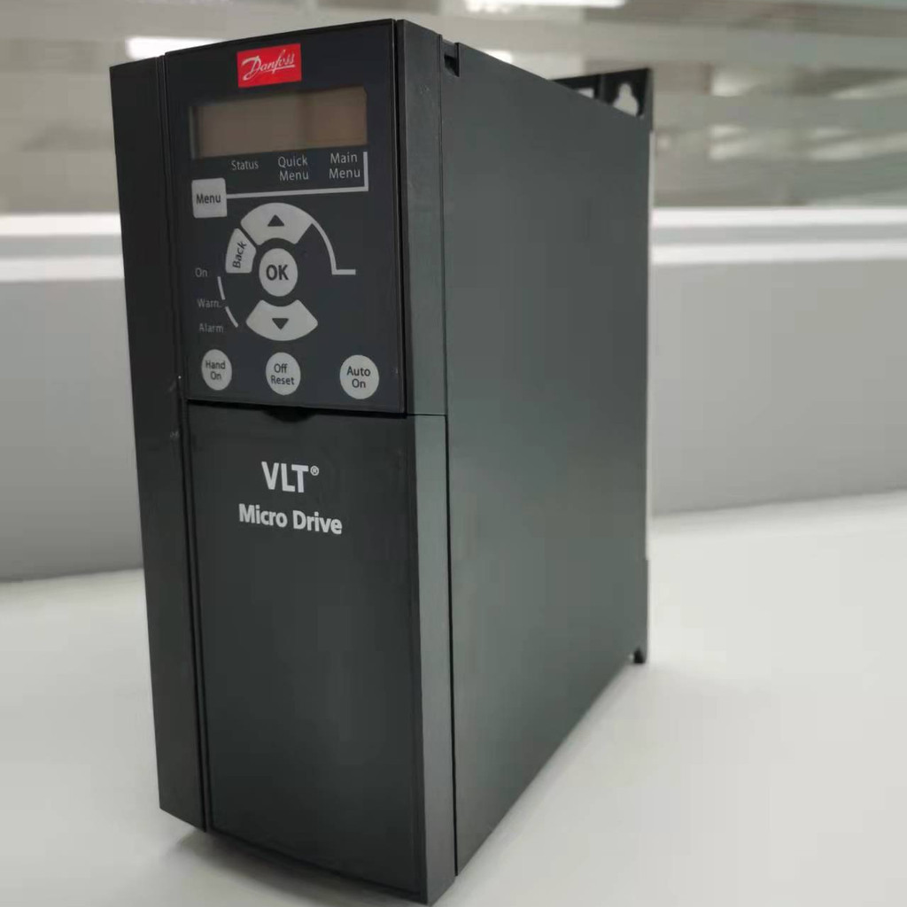 Danfoss Fc101 FC51 FC302 FC101 FC360 อินเวอร์เตอร์ความถี่ VFD 5.5kw 7.5kw 11kw 15kw 18.5kw ในสต็อก