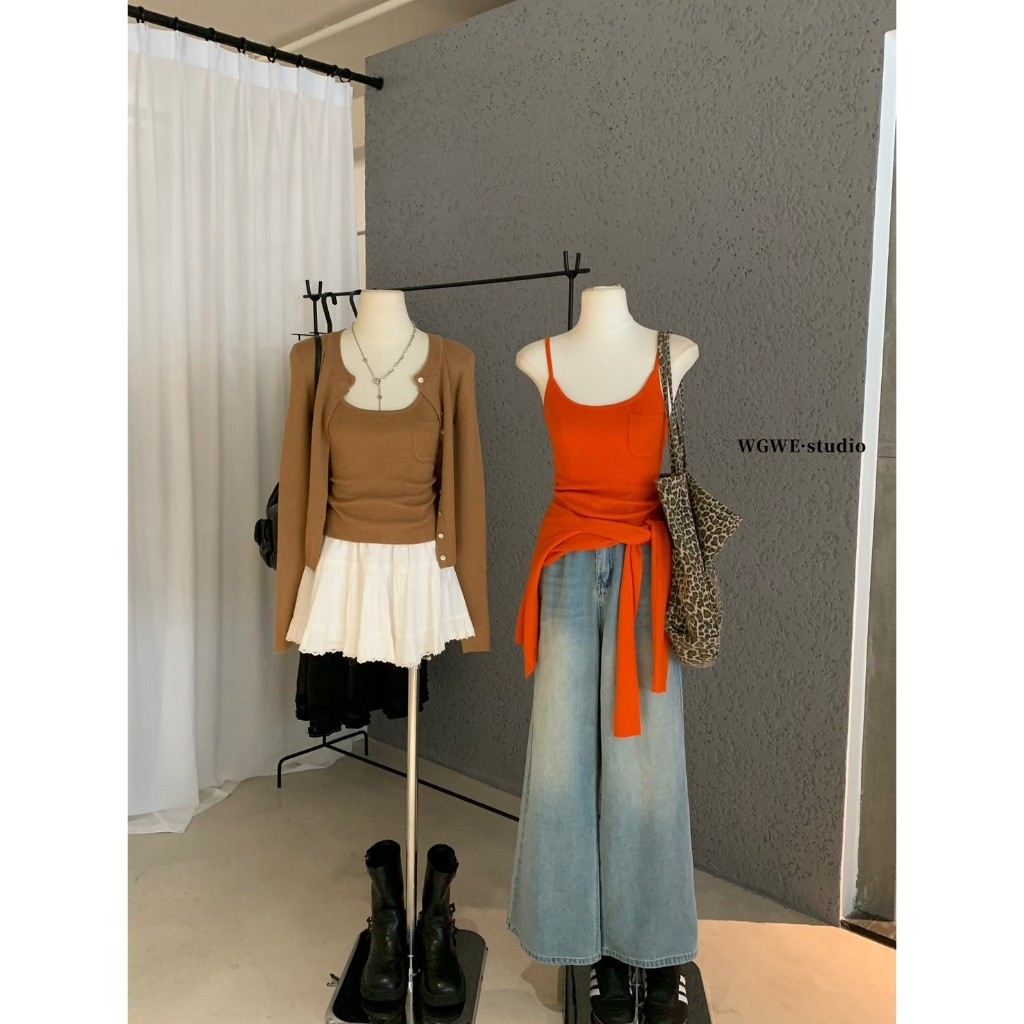 W7869 เสื้อสายเดี่ยว ผ้าทอเนื้อนิ่ม ผ้าร่องเข้ารูป รูปที่ 2