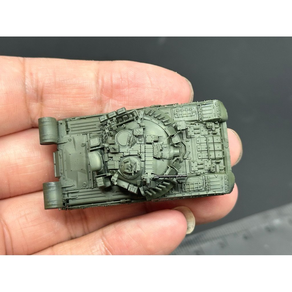 สินค้าใหม่ T80uk Tank 144 Scale Model ผลิตภัณฑ์สําเร็จรูป Coloring Static Track Non-Movable