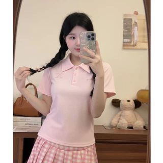 Hotpink ส่งจาก Bangkok🔥เสื้อยืดคอโปโลแขนสั้น ไหล่ตรง ปักตัวอักษรโบว์ ทรงเข้ารูป ทรงน่ารัก สำหรับผู้หญิง