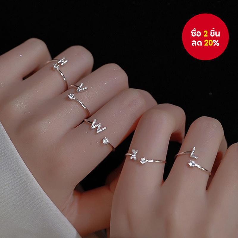 แหวนตัวอักษร AZ ปรับได้สีเงินอินเทรนด์พร้อมเพชร Micro Pave ของขวัญที่สมบูรณ์แบบสําหรับผู้หญิง