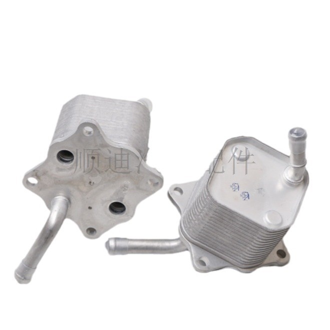 หม้อน้ําน้ํามันหม้อน้ํากระปุกเกียร์ 15710-0L010 1507-0E010