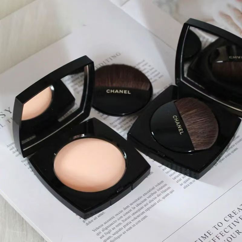 CHAN Cushion Chanel Beige Fashion Cushion Water Foundation #N10#, N20 #Long-ยาวนาน รีทัช คอนซีลเลอร์