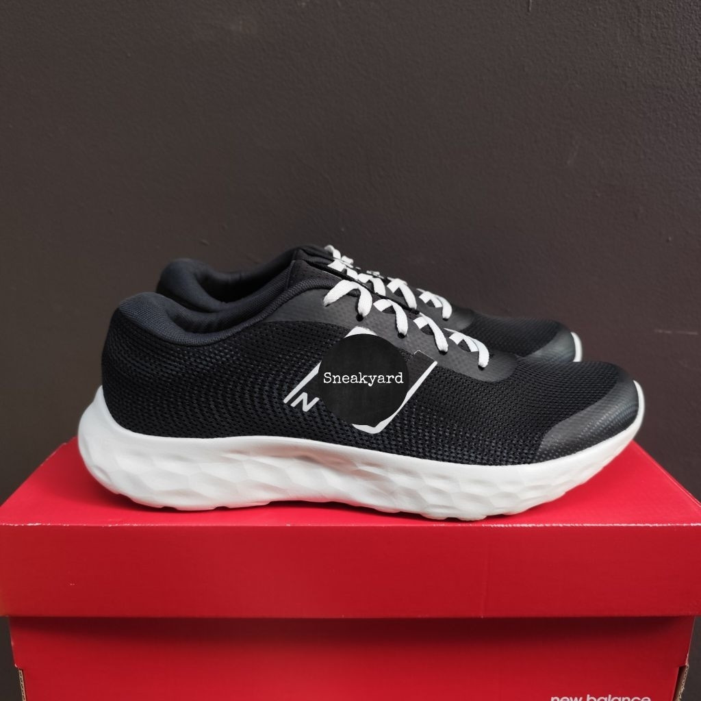 NB GP520BW8 ของแท้ (US 7 Men/8.5 Women)