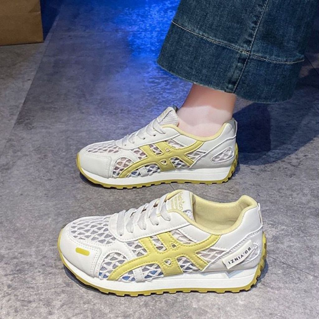 PRF รองเท้าผ้าใบกีฬาสําหรับผู้หญิงรองเท้าวิ่งระบายอากาศ DG6076