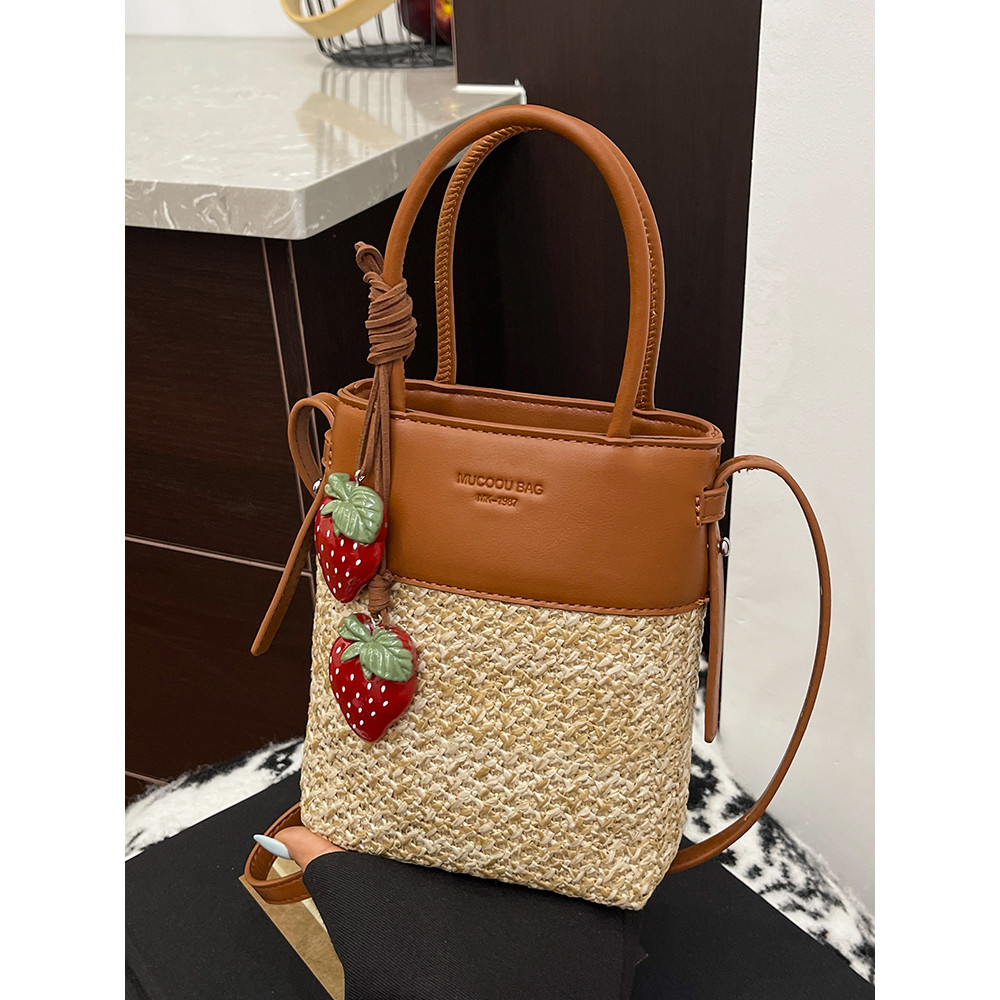 Thailand Lyn Brand กระเป๋าถือทอแฟชั่นยอดนิยมหญิง 2025 สไตล์ใหม่ฤดูร้อน พร้อมสายสะพายMessenger ใส่มือ