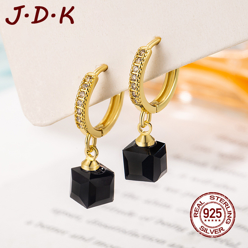 ต่างหูเพทายสี่เหลี่ยมสีดําทอง JDK 18K