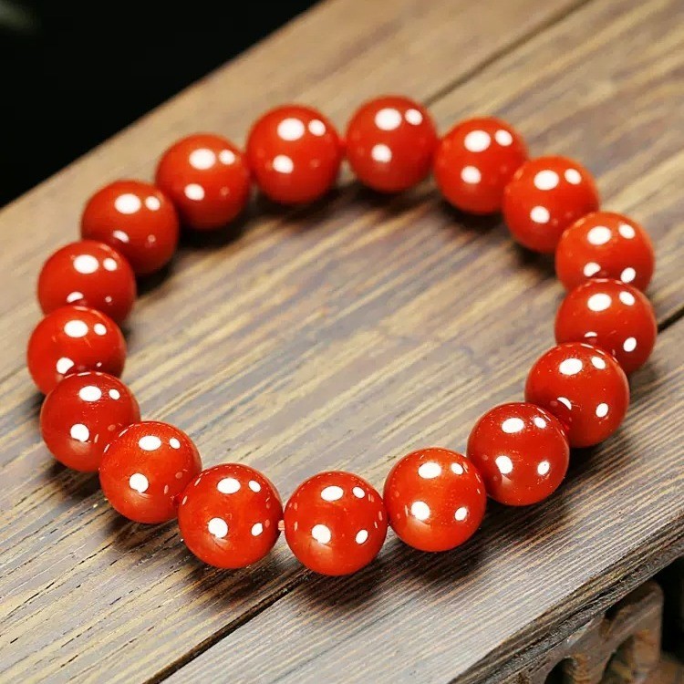 สร้อยข้อมืออาเกตสีแดงธรรมชาติ Chuanbai Lanshan Yanhong จากภาคใต้