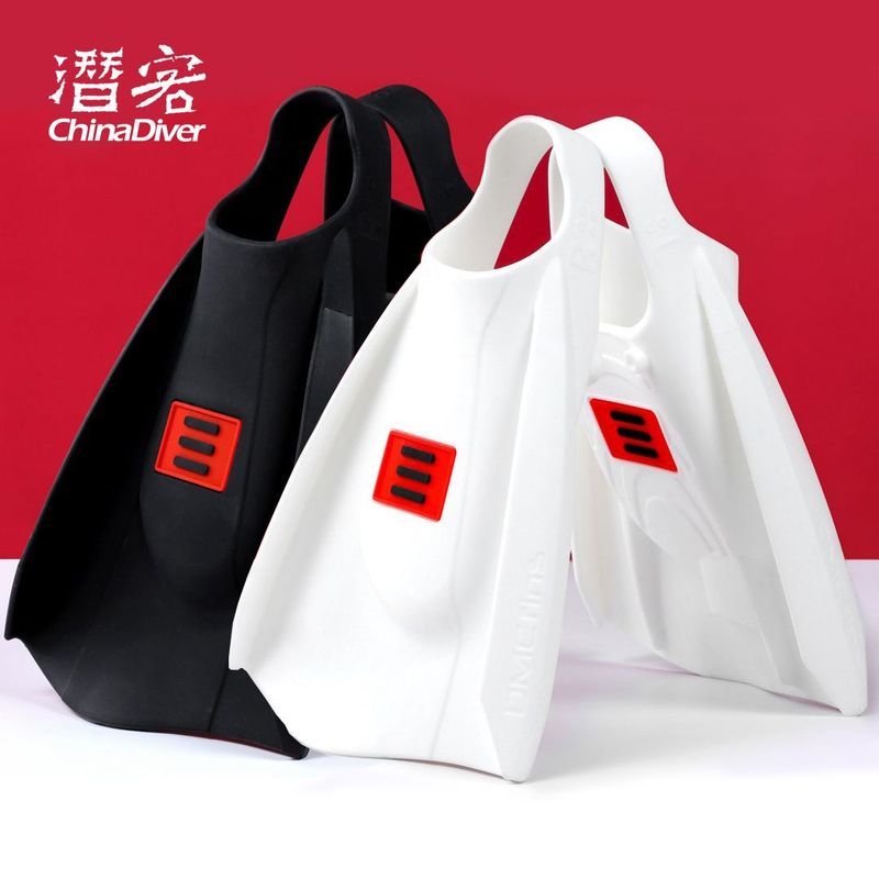 DMC EliteMax Fins ครีบว่ายน้ำสั้นมืออาชีพ จากซิลิโคน สำหรับการฝึกฝนและการใช้งานจริง