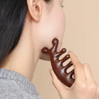 KVY Wooden Scalp Massage Comb #Dolphin Shaped เควีวาย หวีไม้นวดศีรษะ ทรงปลาโลมา.