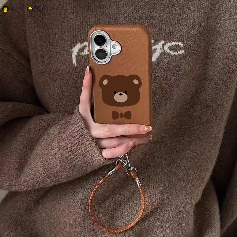 สําหรับ Samsung Galaxy A55 A35 A25 A54 A34 A24 A73 A53 A33 A23 M13 M23 F23 เคสโทรศัพท์พร้อมเชือกเส้นเล็กน่ารักหมี Bow Tie Bowknot การ์ตูนลิ้นจี่สีน้ําตาลปลอกอ่อนกรณีปก - รูปที่ 2