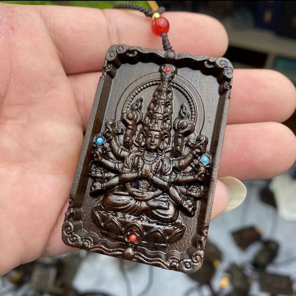 Nha Trang ไม้กฤษณาพันมือ Guanyin ฝัง Nothing Card ธรรมชาติ Log แกะสลักสร้อยคอจี้คอแขวน Transfer Card
