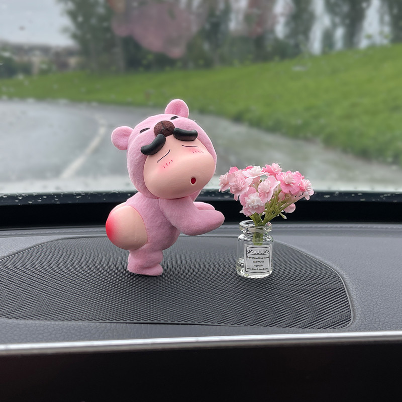 จัดส่งจากประเทศไทย  Flocking Crayon Shin chan คอสเพลย์ Capybara หมีอะนิเมะรูป COD สต็อกรูปตุ๊กตาของเล่นสําหรับของขวัญเด็กคอลเลกชันจี้รถเครื่องประดับตกแต่งเค้กบ้าน ราคา ถูกที่สุด ดีลบีเคเค แกลเลอรีภาพที่ 7