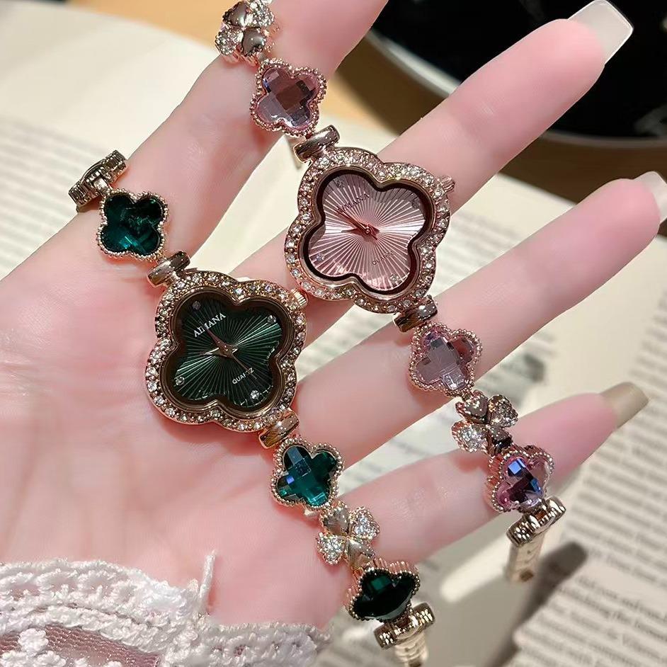 นาฬิกาข้อมือ AIMANA รุ่น 8627 หน้าปัด 27 มิล หนา 9 มิล นาฬิกาข้อมือผู้หญิงแฟชั่น ดีไซน์หน้าปัดดอกไม้